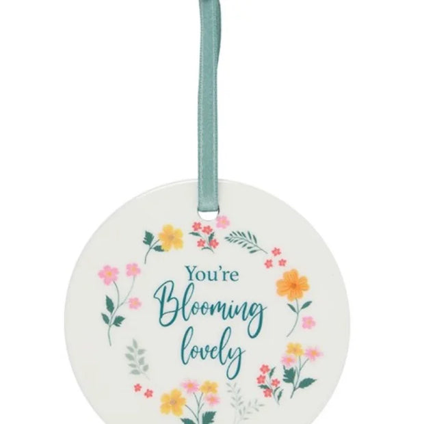 Botanical Hanging Ceramic Sign 4 Daisy Devotion