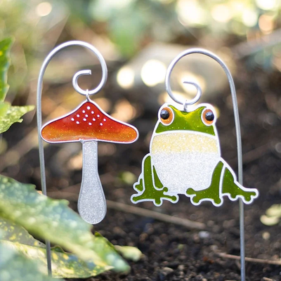 Enchanted Forest Frog & Toadstool Suncatcher Stakes Daisy Devotion