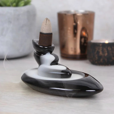 Small Pebbles Backflow Incense Burner Daisy Devotion